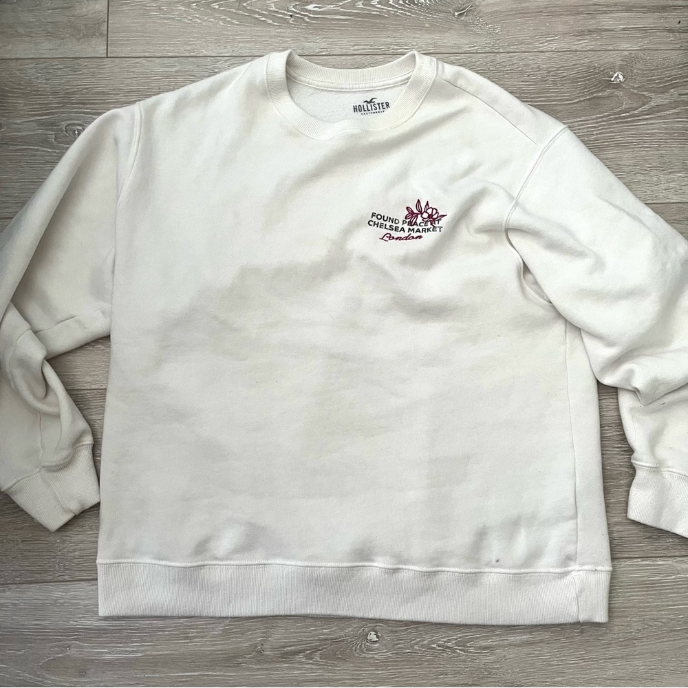 Hollister White Crewneck Sweater
